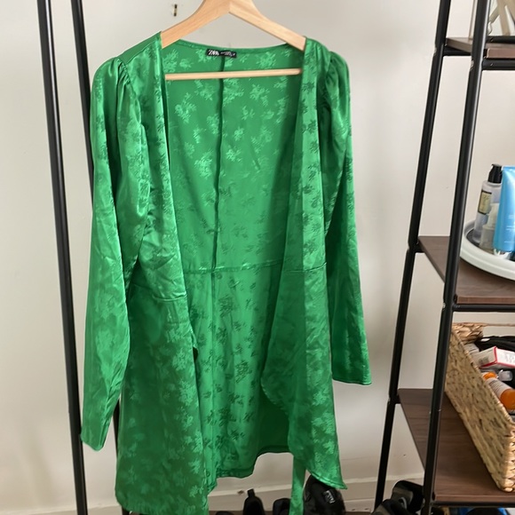ZARA Puffy Long Sleeve Satin Effect Wrap Dress - Picture 6 of 7